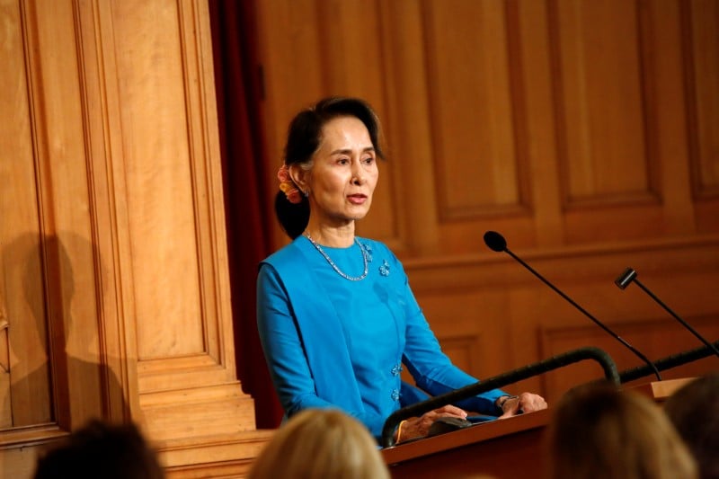 Aung san suu kyi veut proteger "tout le monde" en birmanie