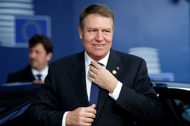 Un premier ministre par interim nomme par le president roumain