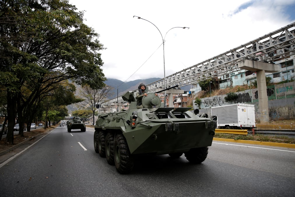 Venezuela: exercices militaires voulus par maduro comme une demonstration de force