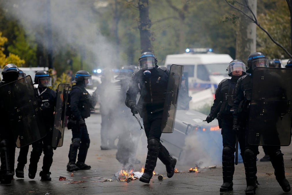 Heurts a nantes au terme d’une manifestation contre la loi travail