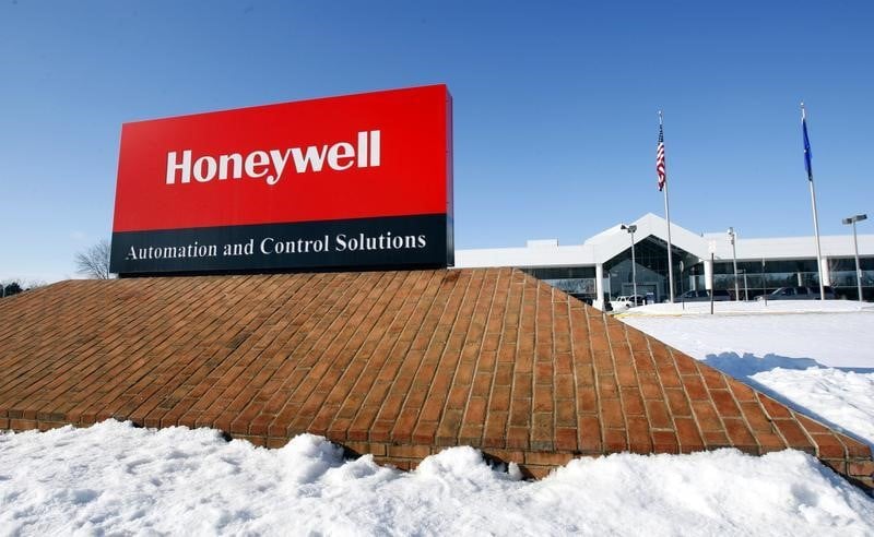 Honeywell en concurrence avec toyota industries pour le rachat d'intelligrated