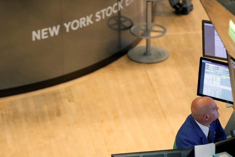 Wall street finit legerement en baisse