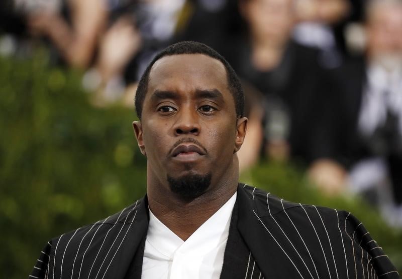 Jay z monte mais puff daddy reste le rappeur le plus riche