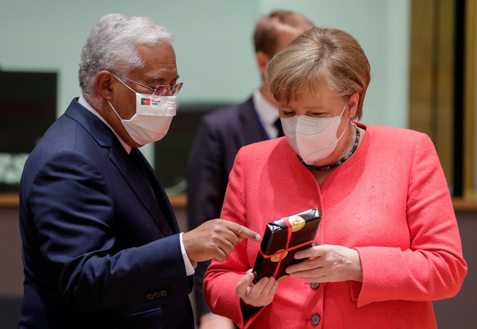 Merkel espere un accord a bruxelles comme cadeau d'anniversaire