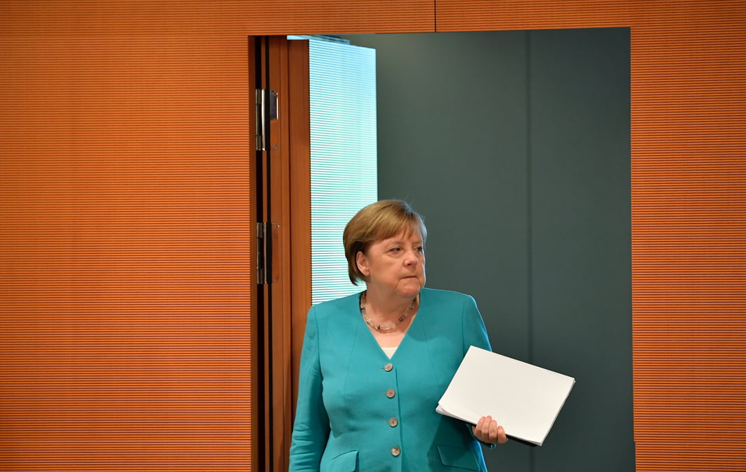 Les negociations sur le plan de relance europeen continueront en juillet, dit merkel