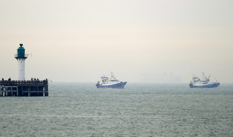 Le port de calais bloque par des pecheurs
