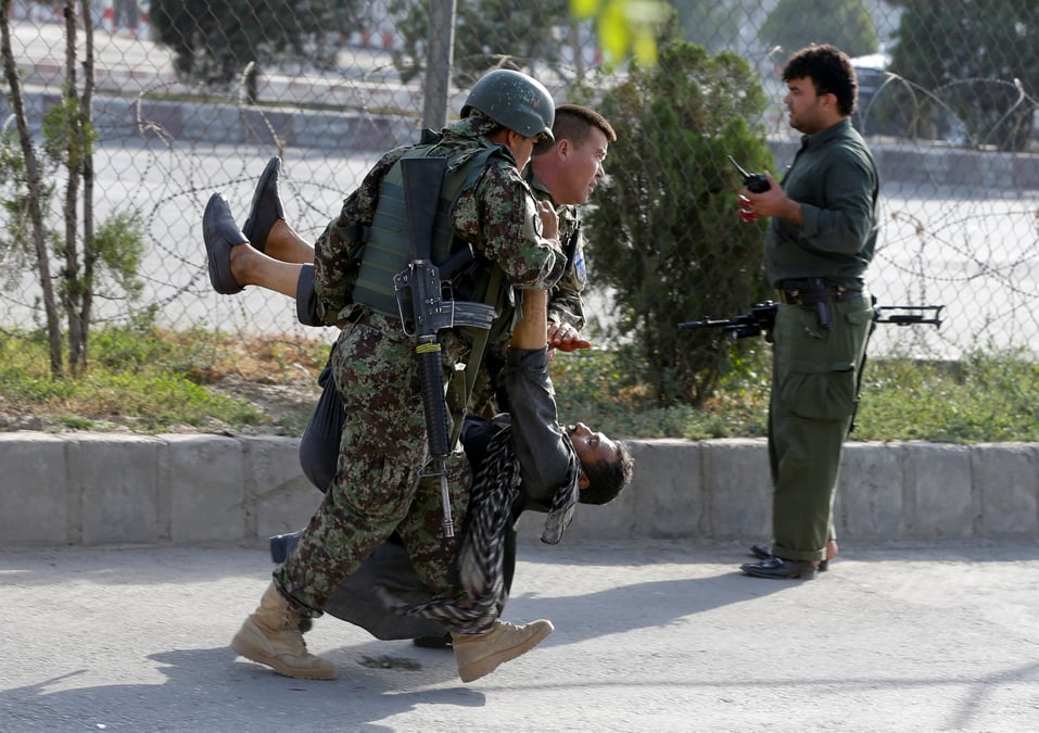 Attentat a l'aeroport de kaboul pour le retour de dostum