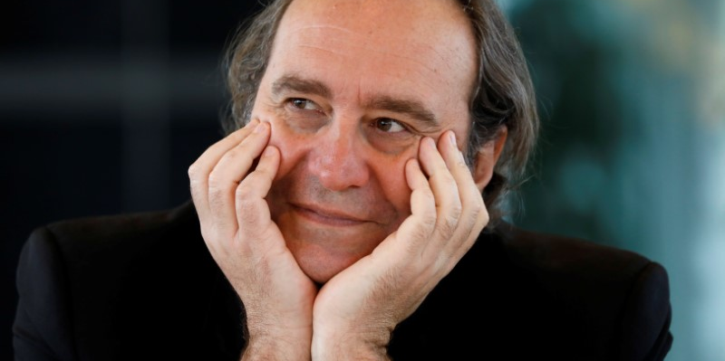Xavier niel transfere l'essentiel de ses parts d'iliad a une holding