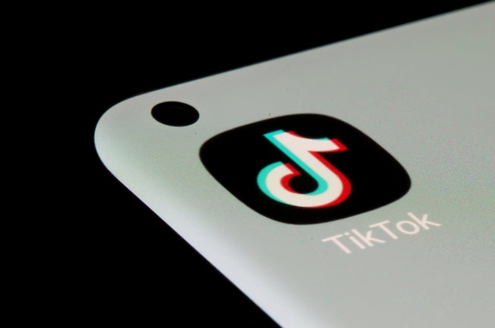 Tiktok, qui projette d'integrer des jeux, lance des tests au vietnam, selon des sources
