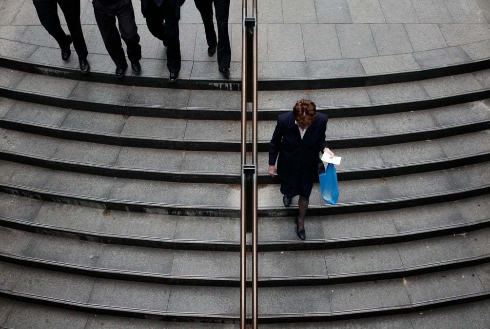 Femme, hommes, sexisme, espace public, mixité, inégalités, salaire, bureau, travail, cadres, emploi,