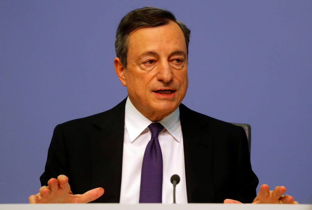 La bce devrait prendre de 1eres mesures de soutien a l'economie