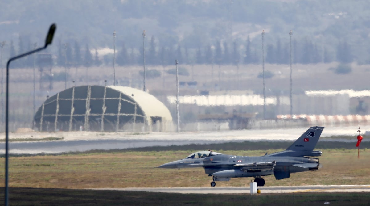 Bombardements et accrochages au sol en turquie