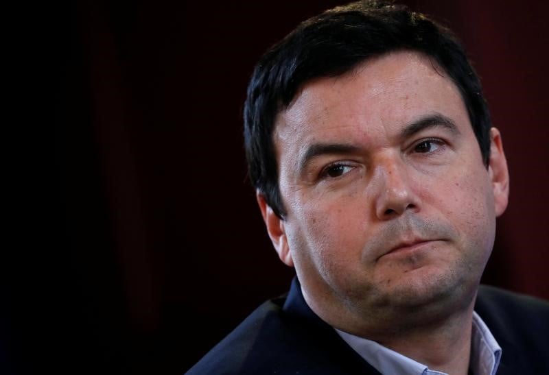 Les pouvoirs publics presses d'agir contre les inegalites