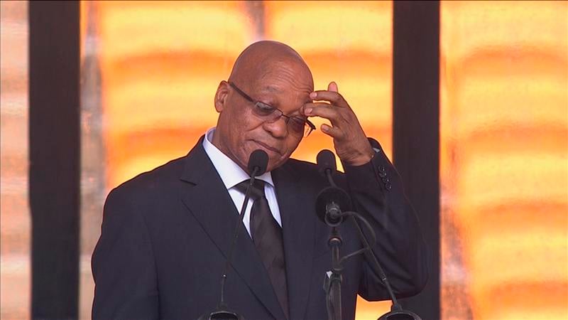 Le président sud-africain hué à la cérémonie pour Mandela