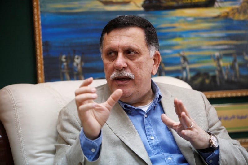 Le premier ministre libyen rencontre son rival haftar a abou dhabi