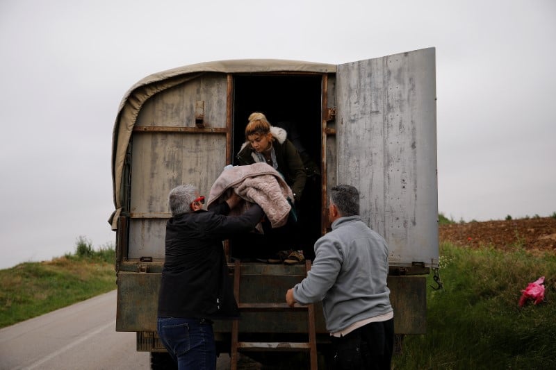 Ankara suspend un accord sur les migrants avec la grece