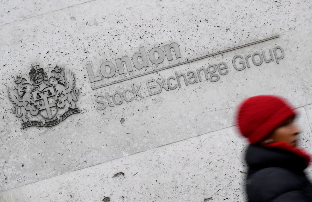 Lse se prepare au brexit et supprime 250 emplois