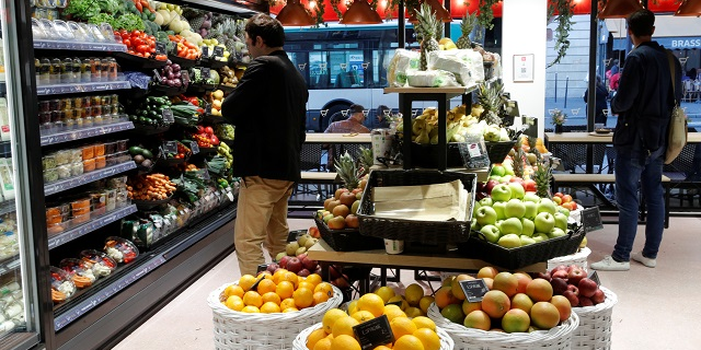 Depuis Toulouse, des chercheurs ont réussi à prouver l'efficacité d'un bioplastique capable de se désintégrer à température ambiante en moins de six mois dans un composteur domestique.