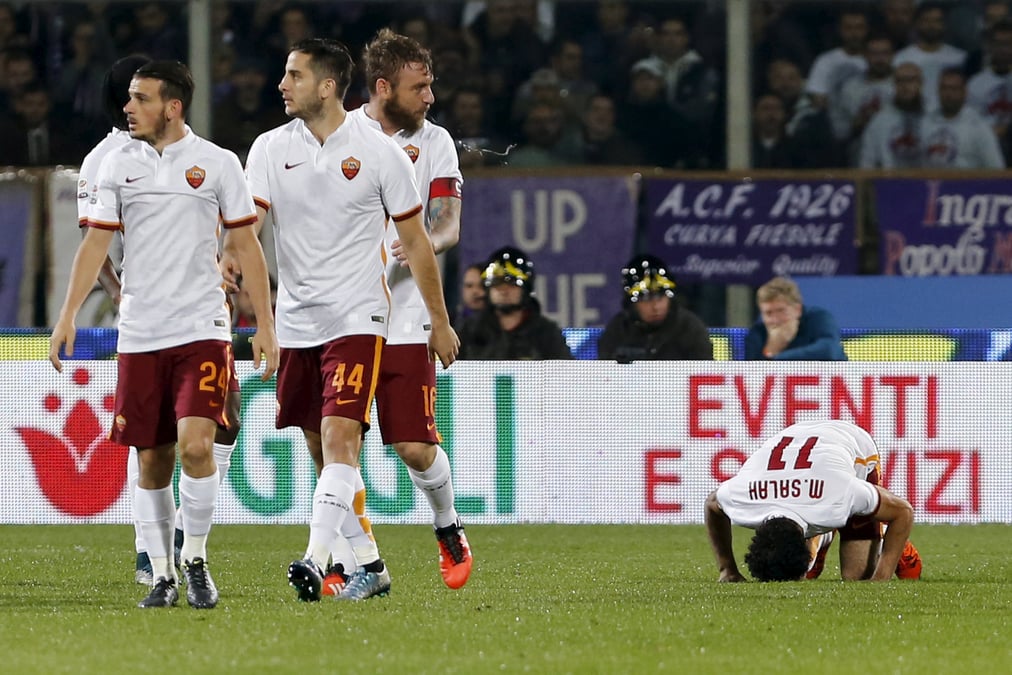 La roma bat la fiorentina et prend la tete