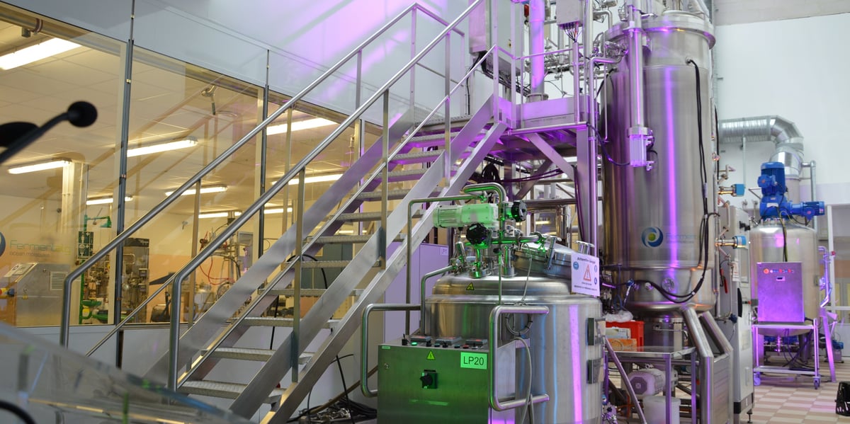 Une ligne de production de microalgues