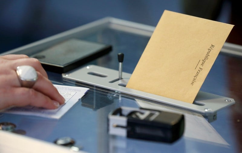 L'ump-udi remporterait deux tiers des departements