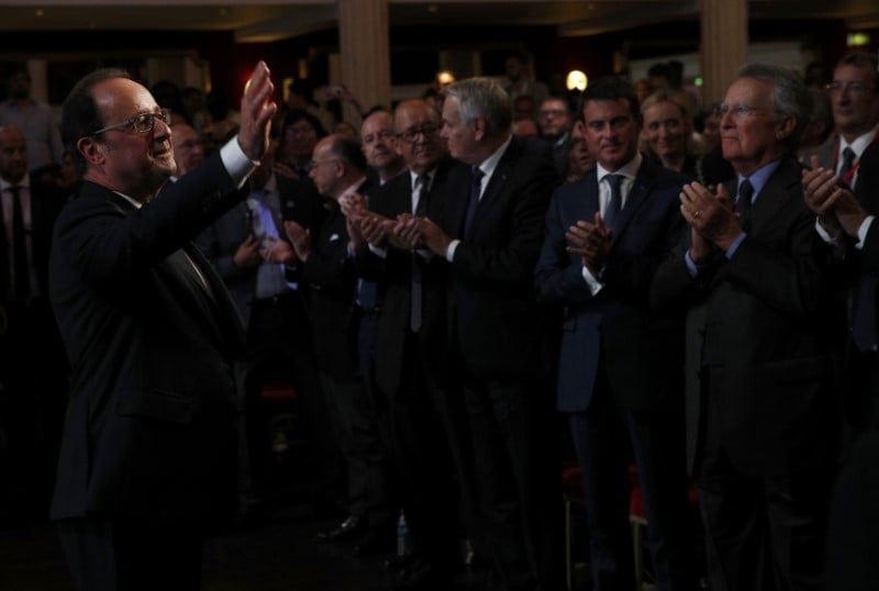 La gauche en ordre de marche en attendant hollande