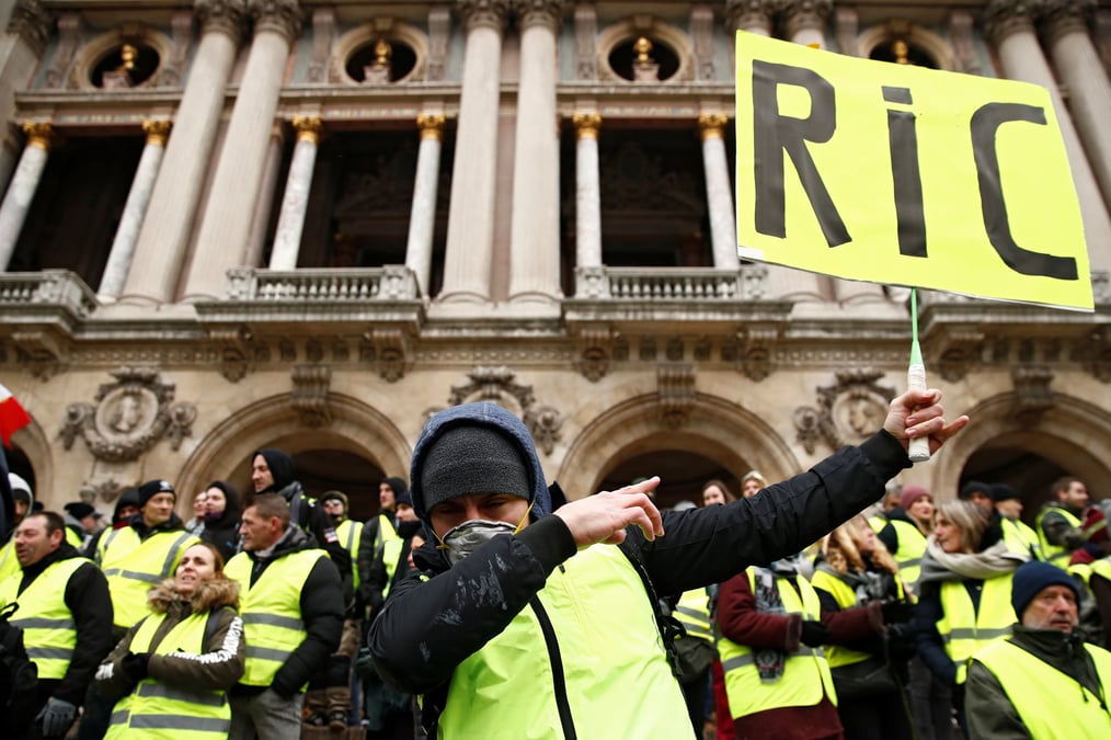 "gilets jaunes": nouveau samedi sous tension en france