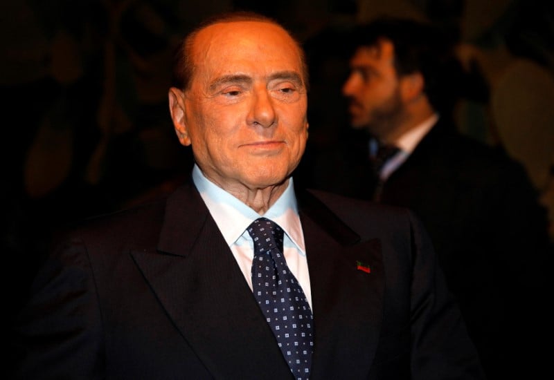 Silvio berlusconi candidat aux elections europeennes de mai