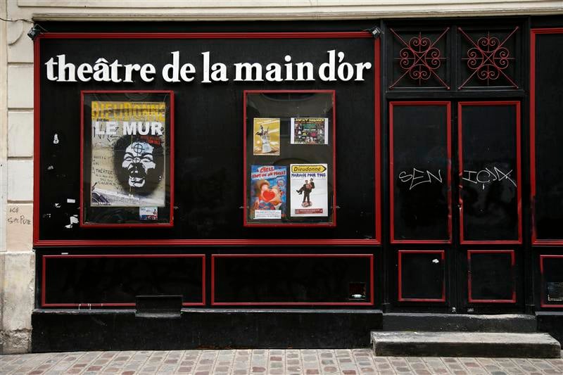 Perquisitions au théâtre parisien et au domicile de Dieudonné