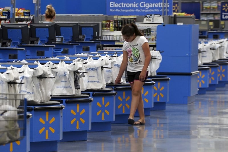 Le benefice trimestriel de wal-mart en baisse