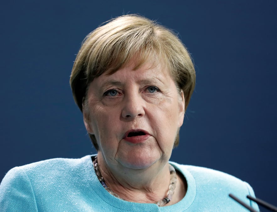 Bielorussie: "nous sommes du cote des manifestants", dit merkel