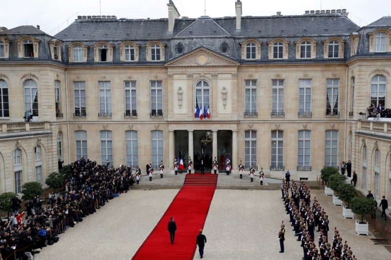 Dix-huit ministres dans le gouvernement d'edouard philippe