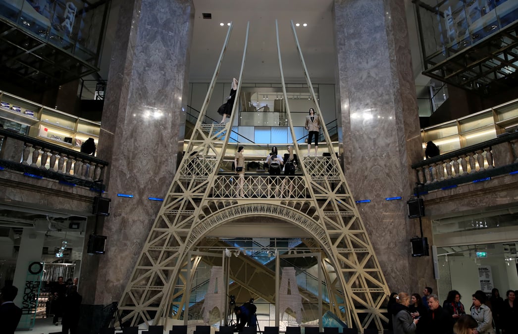 Les galeries lafayette veulent reinventer le commerce sur les champs elysees