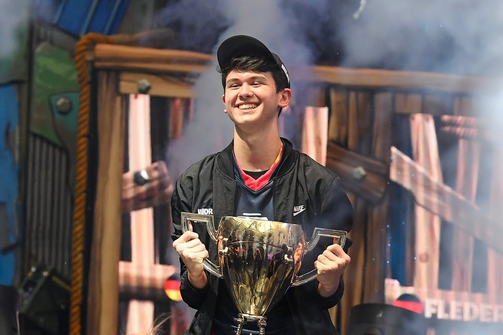 Bugha, joueur e-sportif de 16 ans, a gagné la coupe du monde de Fortnite... avec trois millions de dollars à la clé.