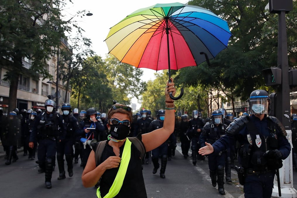 France: journee test avec la manifestation des gilets jaunes