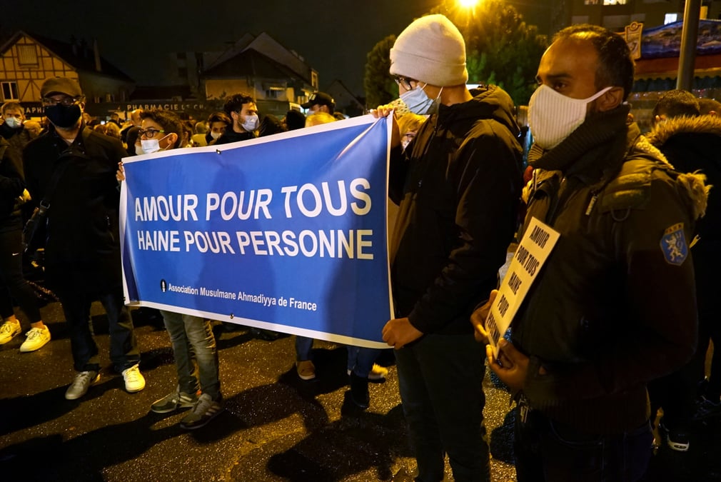 Sept personnes deferees dans l'enquete sur l'attentat de conflans