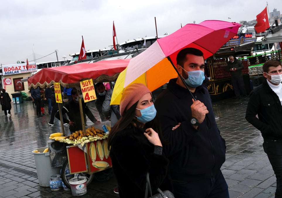Coronavirus: record de 161 morts en 24 heures en turquie