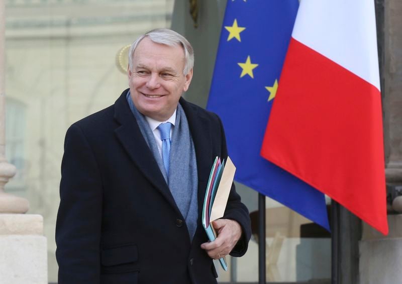 "J'ai l'intention de rester", dit Jean-Marc Ayrault