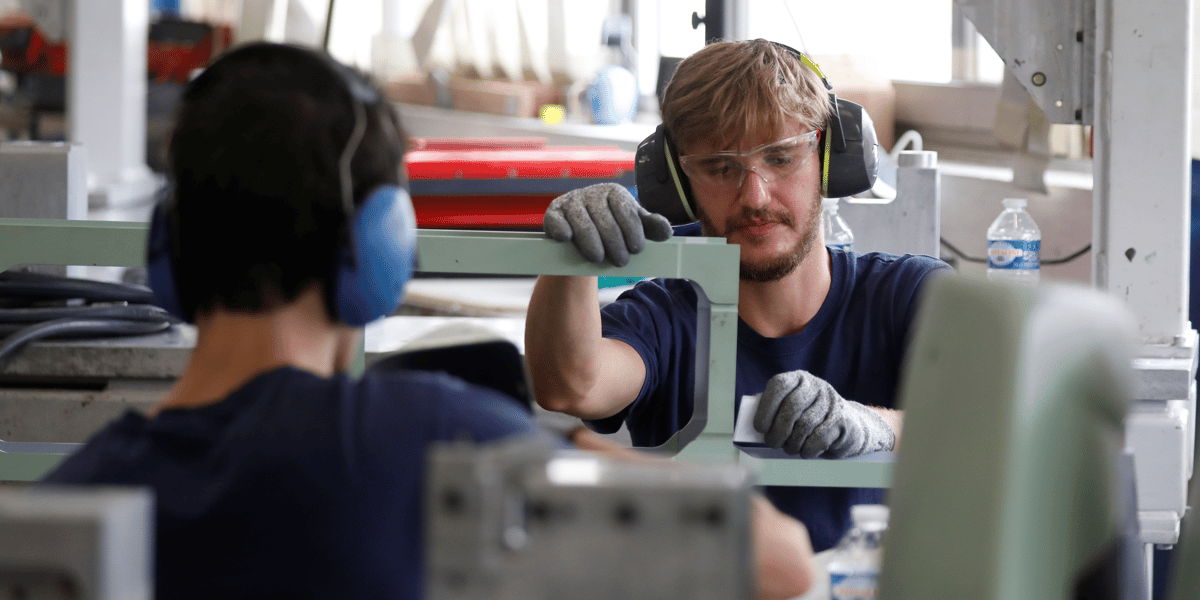 France: l'insee voit le pib rebondir de 19% au 3e trimestre et baisser de 9% sur l'annee