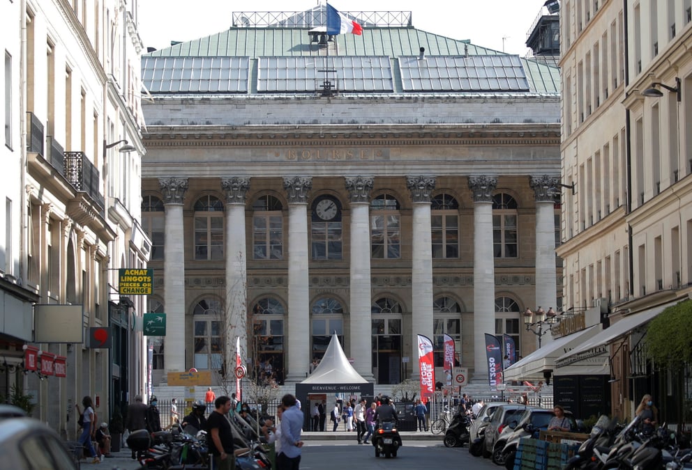 Vue du palais brogniard, ancienne bourse de paris