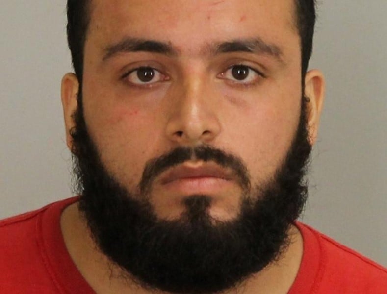 Dix chefs d'accusation contre le suspect des attentats de new york et du new jersey