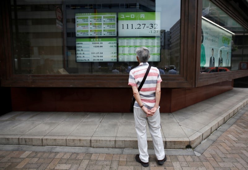 La bourse de tokyo termine en baisse