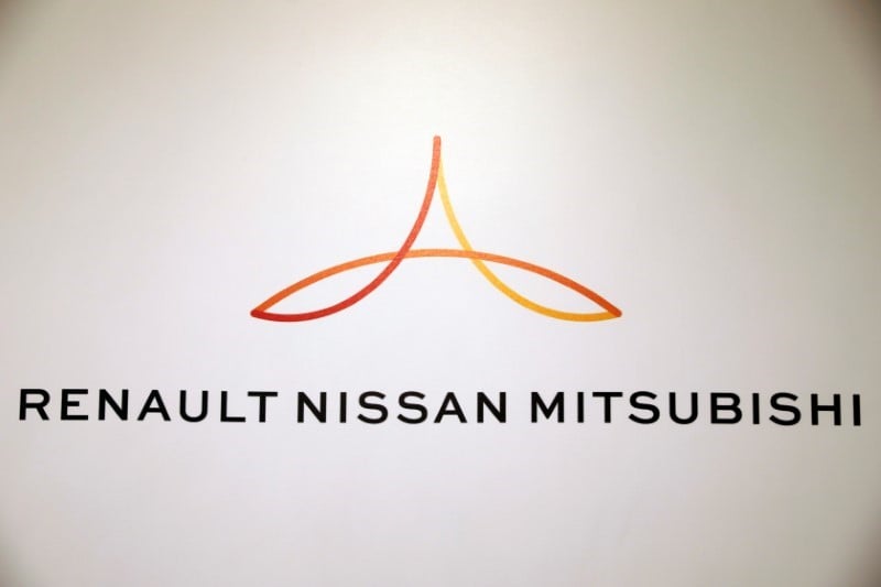 Mitsubishi corp pourrait prendre 10% du capital de renault, selon les echos