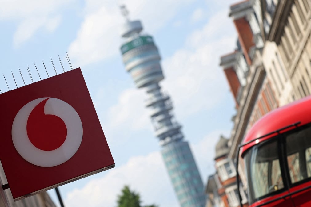 Logo de vodafone dans l'un de ses magasins a londres