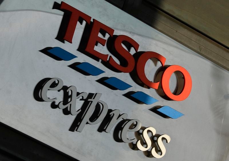 Tesco a surestimé son bénéfice au 1er semestre