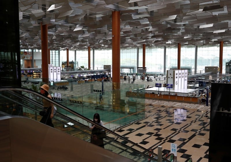 Coronavirus: singapour interdit l'entree de visiteurs