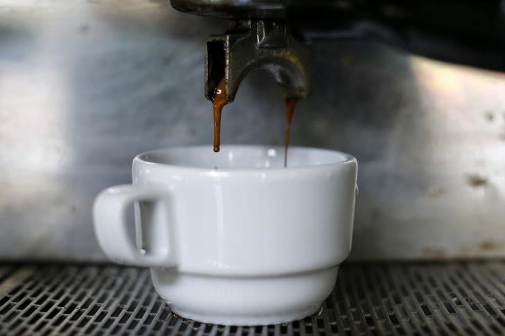 Lavazza propose de racheter carte noire 800 millions d'euros