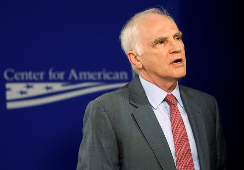 Demission d'un gouverneur de la fed, breche ouverte pour trump