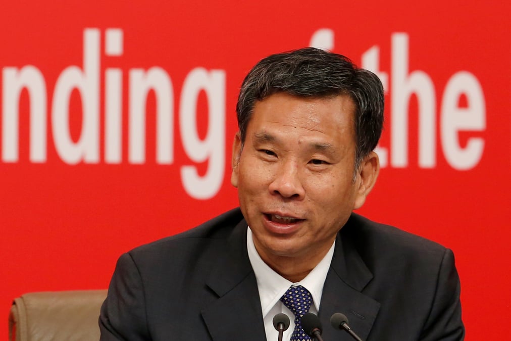 La chine a besoin d'une politique budgetaire plus active, annonce le ministre des finances