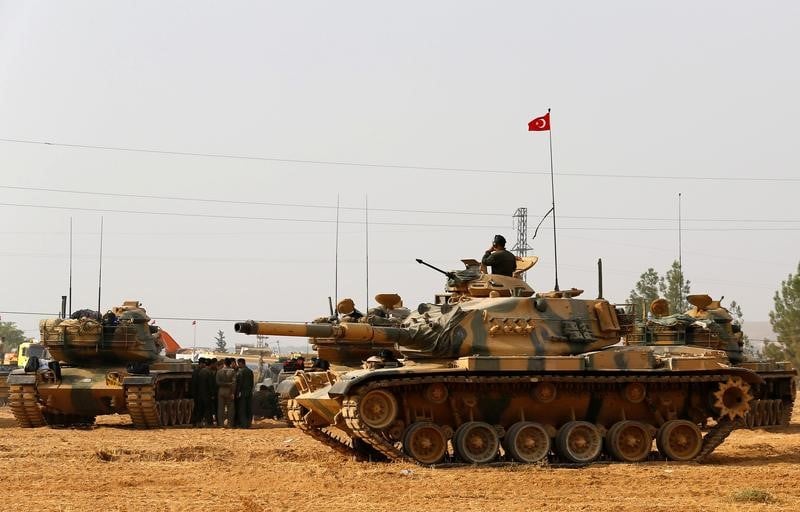 Ankara et ses allies syriens attaquent des cibles liees aux etats-unis
